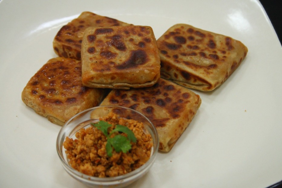 Kolkata Style Mughlai Paratha